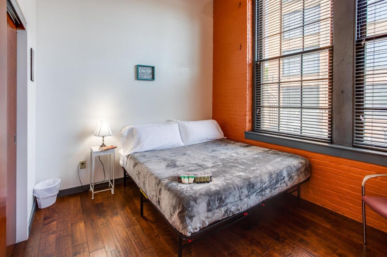 Ny Style Centric Loft With King Bed By Park Ave Apartment Rochester Exterior photo